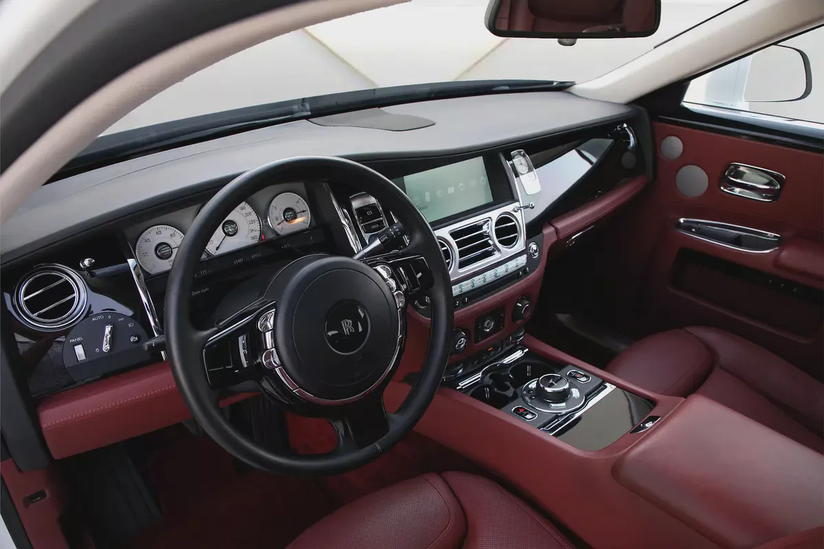 ROLLS ROYCE GHOST - 2016 - GCC - ORIGINAL PAINT - FULLY LOADED-7-7