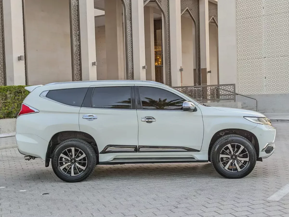 MITSUBISHI MONTERO SPORT 2016 GLS TOP FULL OPTION GCC ACCIDENT FREE IN EXCELLENT CONDITION-14-14