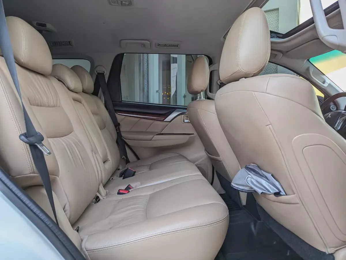 MITSUBISHI MONTERO SPORT 2016 GLS TOP FULL OPTION GCC ACCIDENT FREE IN EXCELLENT CONDITION-6-6