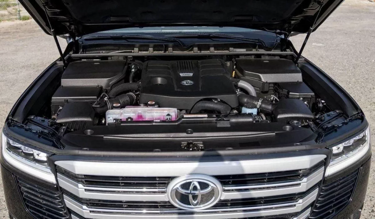 Toyota Land Cruiser VX TOYOTA LANDCRUISER LC 300 VX 3.5 PETROL TWIN TURBO-17-0