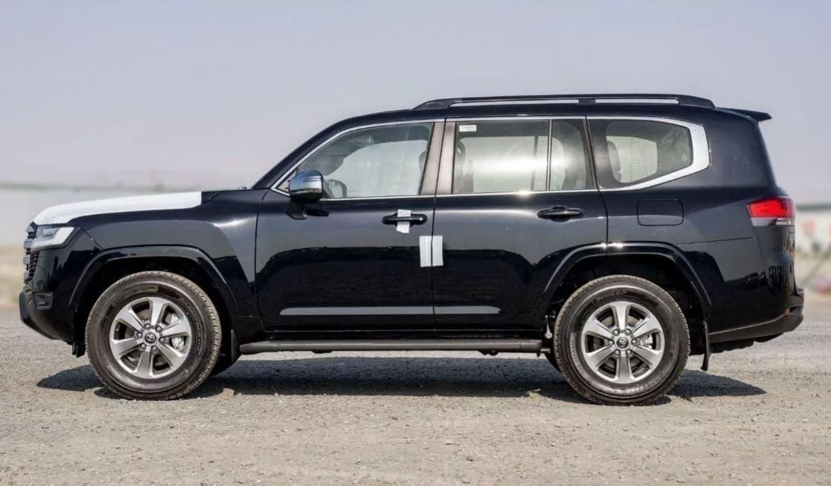 Toyota Land Cruiser VX TOYOTA LANDCRUISER LC 300 VX 3.5 PETROL TWIN TURBO-6-0