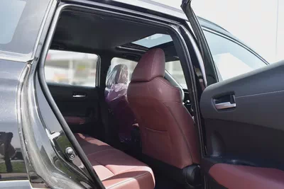 2025 Toyota Corolla Cross GLI Hybrid - GCC Specs-11