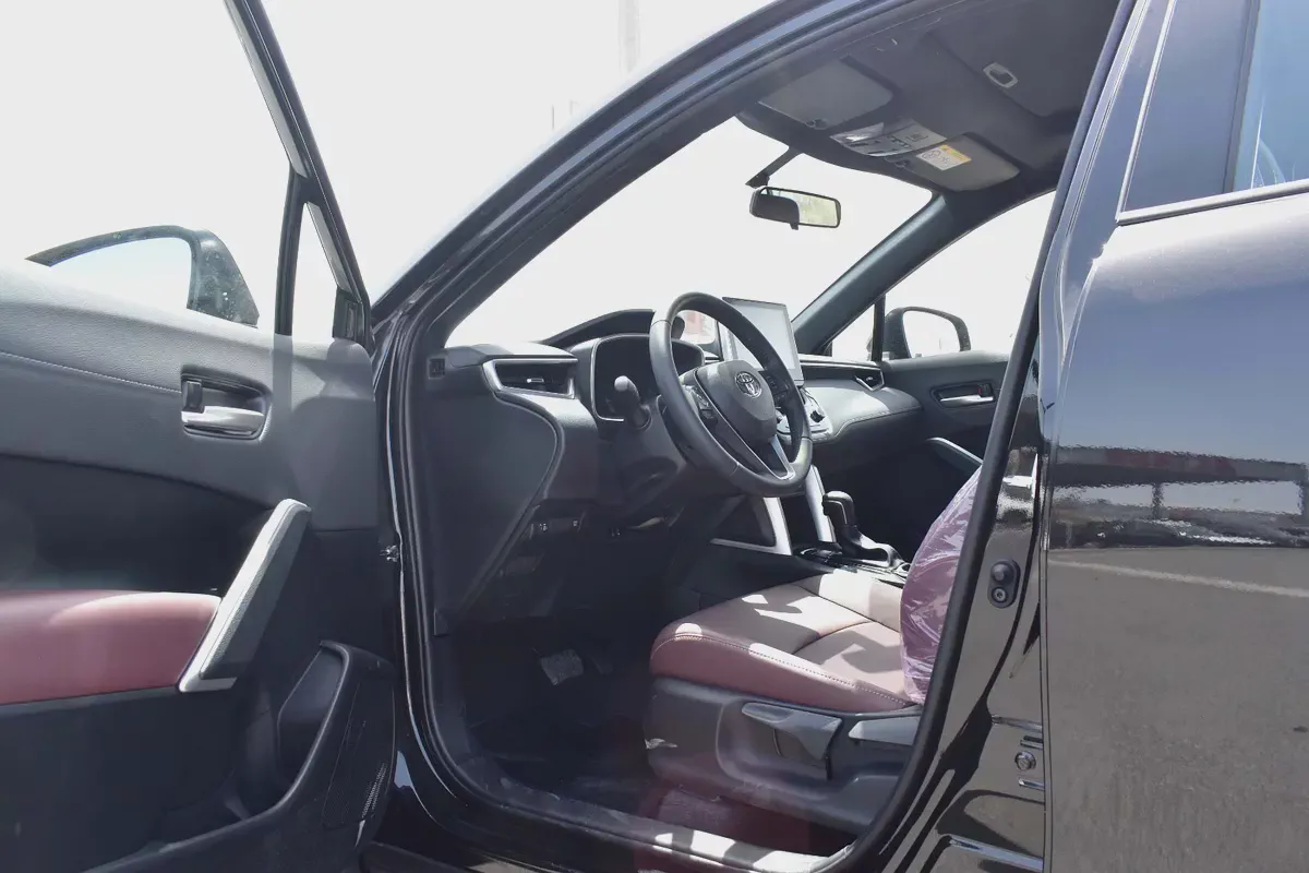 2025 Toyota Corolla Cross GLI Hybrid - GCC Specs-9-9