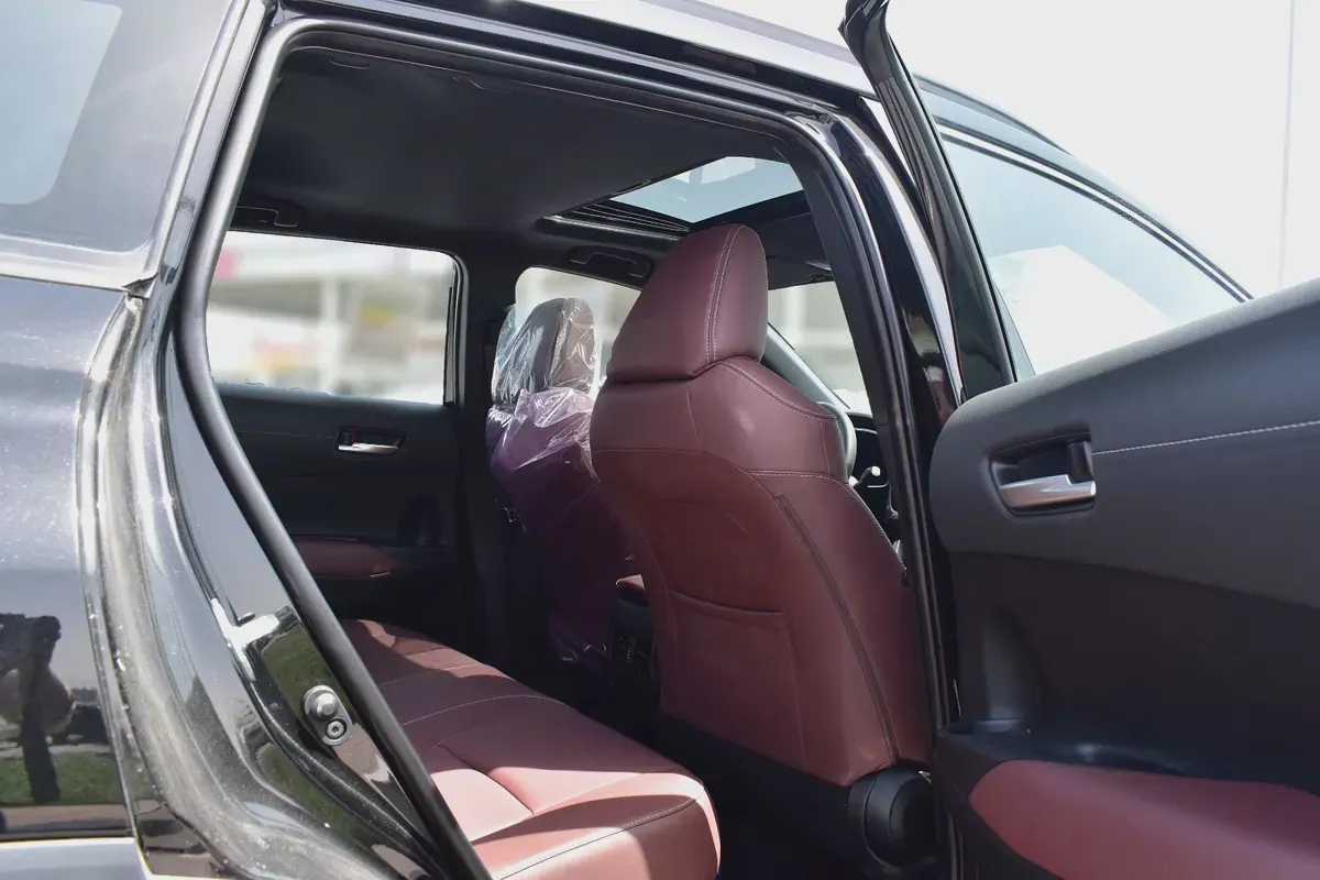 2025 Toyota Corolla Cross GLI Hybrid - GCC Specs-11-11
