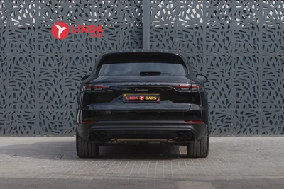Porsche Cayenne 2022-17