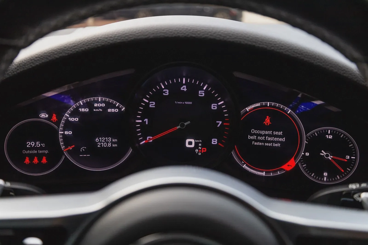 Porsche Cayenne 2022-15-15