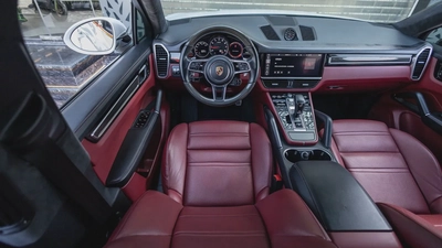 Porsche Cayenne GTS Coupé 2021-17