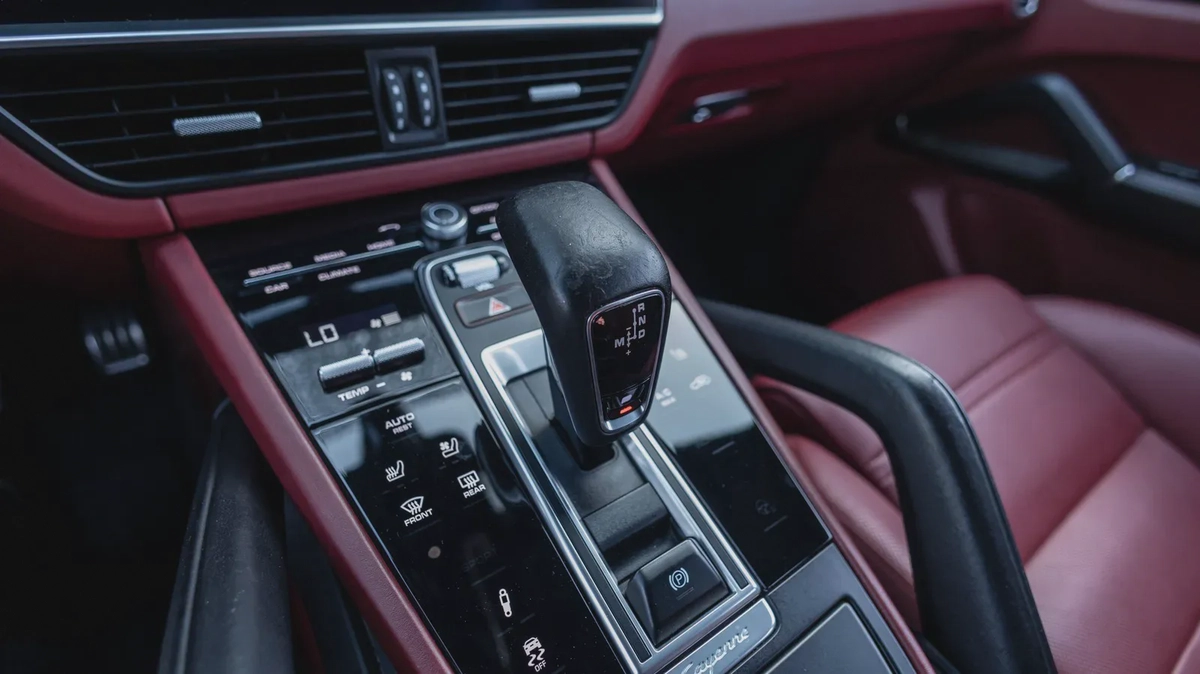 Porsche Cayenne GTS Coupé 2021-7-7