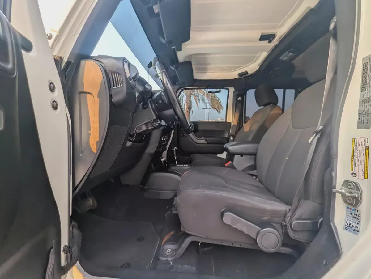 2017 Jeep Wrangler – American Specification | 97,000 KM Interior and Exterior Excellent Condition-10-10