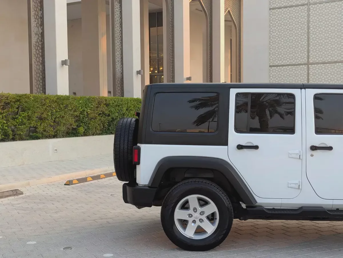 2017 Jeep Wrangler – American Specification | 97,000 KM Interior and Exterior Excellent Condition-5-5
