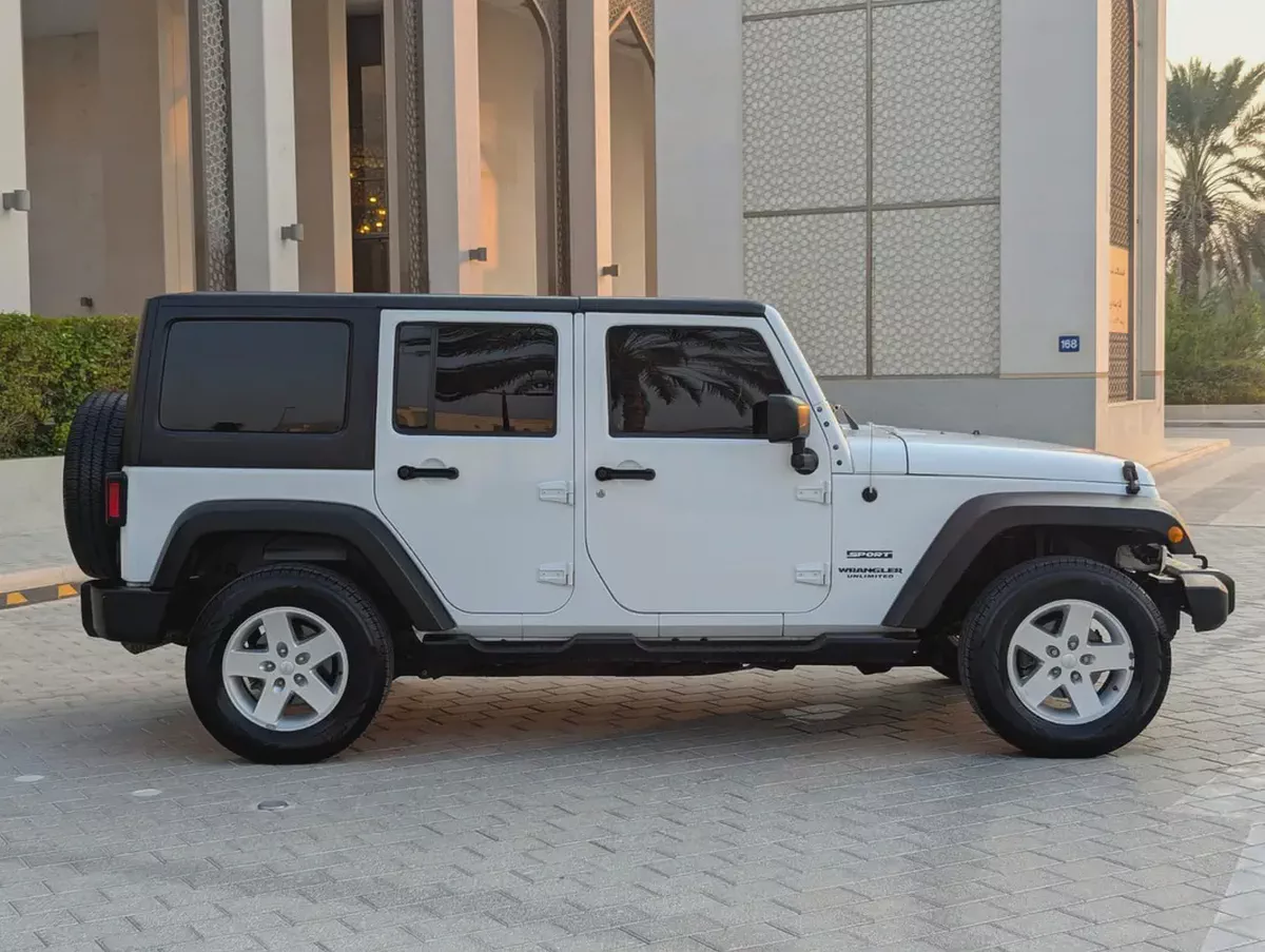 2017 Jeep Wrangler – American Specification | 97,000 KM Interior and Exterior Excellent Condition-7-7