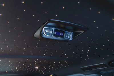 Mercedes V300 Maybach | 2025 GCC | With Warranty | VIP Interior | PS5  Smart TV 43”-10
