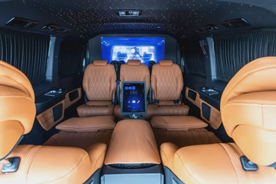 Mercedes V300 Maybach | 2025 GCC | With Warranty | VIP Interior | PS5  Smart TV 43”-14