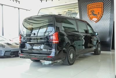 Mercedes V300 Maybach | 2025 GCC | With Warranty | VIP Interior | PS5  Smart TV 43”-2