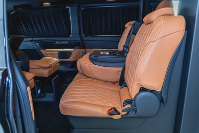 Mercedes V300 Maybach | 2025 GCC | With Warranty | VIP Interior | PS5  Smart TV 43”-8
