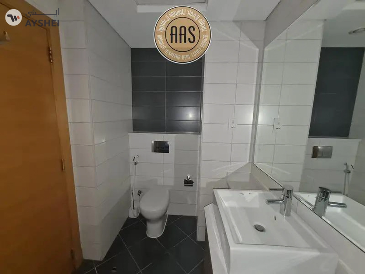 Very Spacious Chiller Free Studio Apartment With Balcony Full Facilities-10-10