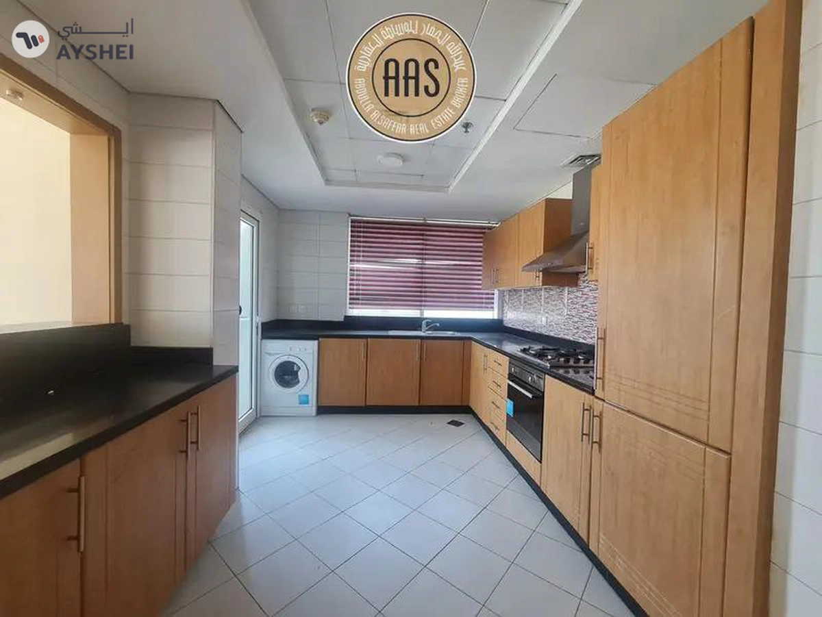 Very Spacious Chiller Free Studio Apartment With Balcony Full Facilities-13-13