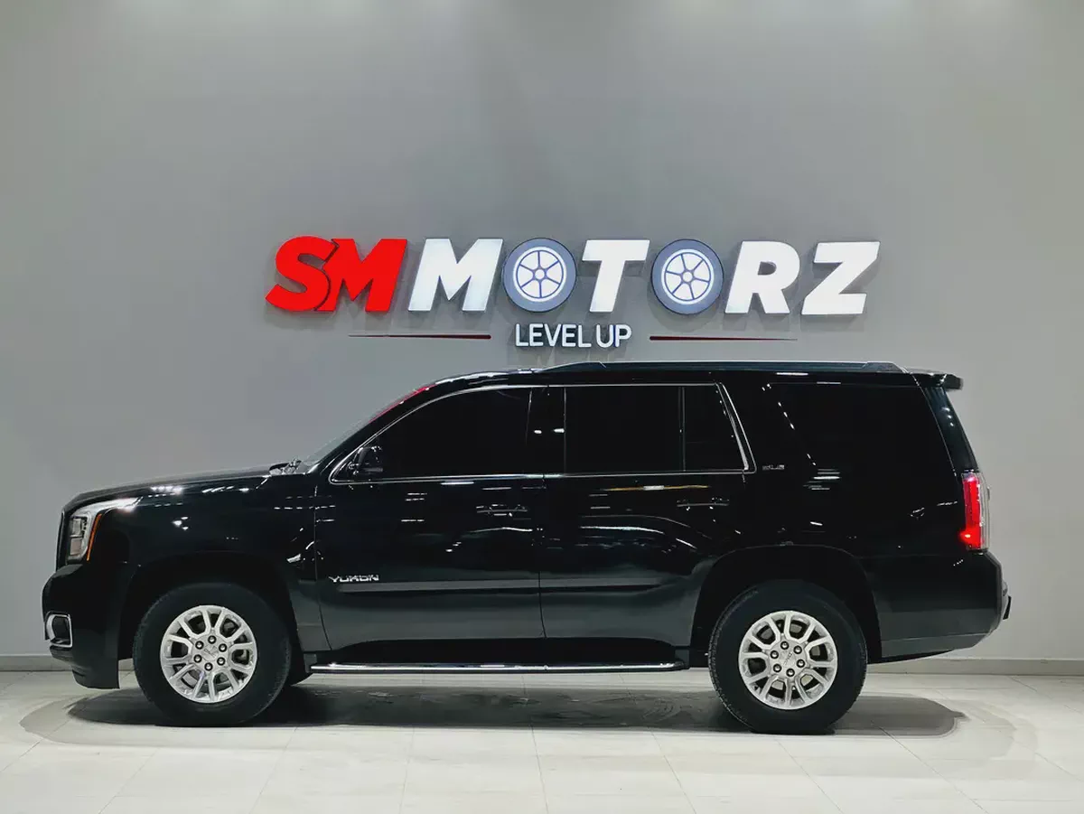 GMC YUKON SLE 2017 GCC SPECS LOW KILOMETER ONLY 41k KILOMETERS ORIGINAL PAINT-5-5