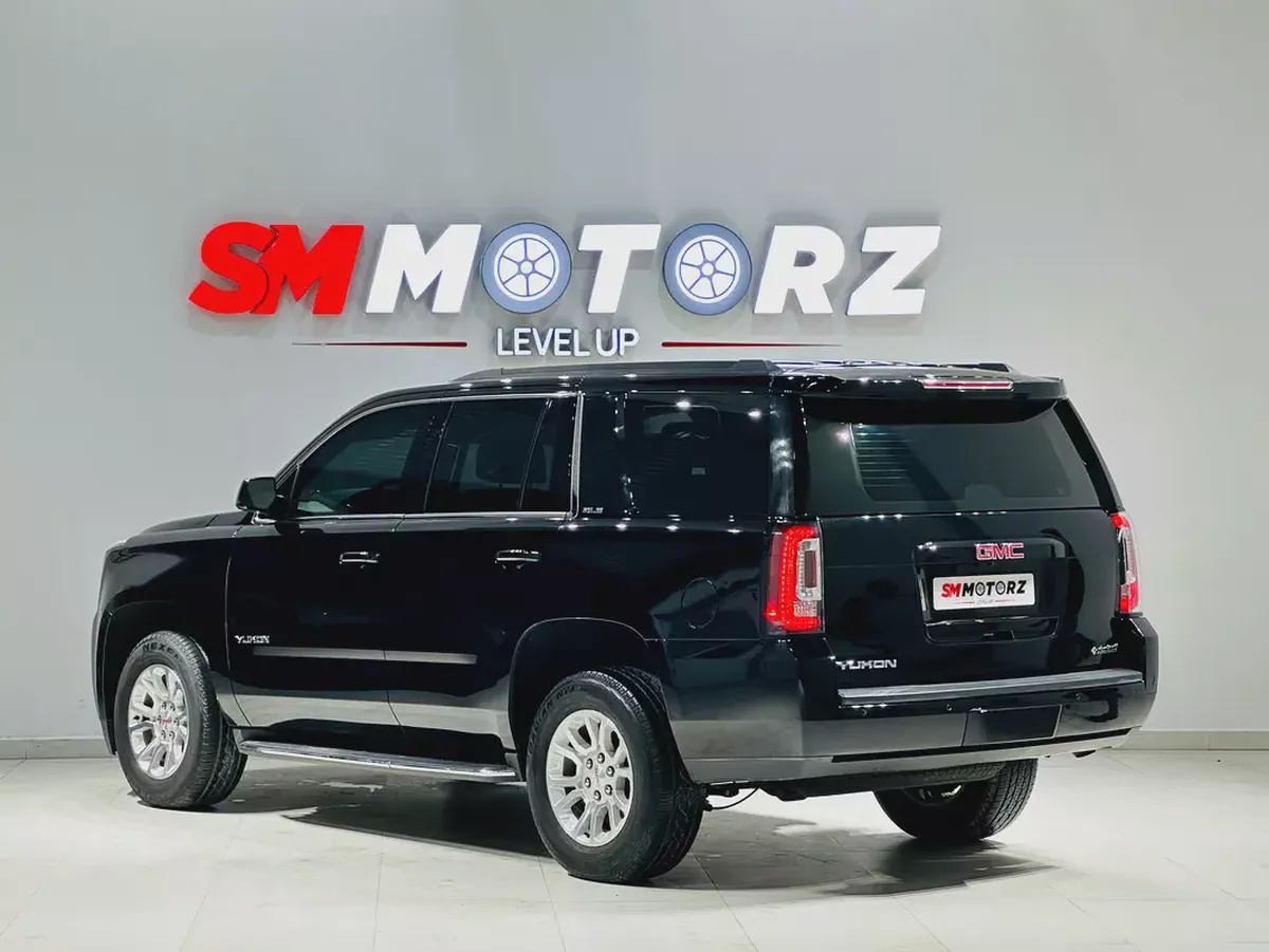 GMC YUKON SLE 2017 GCC SPECS LOW KILOMETER ONLY 41k KILOMETERS ORIGINAL PAINT-7-7