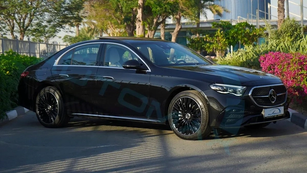 2026 Mercedes-Benz E 300 AMG EQ Boost 2.0T RWD GCC With2 Years Unlimited Mileage Warranty