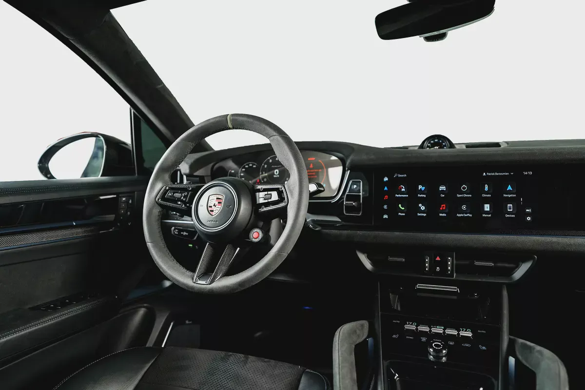 Porsche Cayenne Turbo GT-GCC-AlNabooda warranty Until 10/2027-Carbon Fiber Package-Metallic Paint-10-10