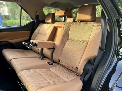 Toyota Fortuner GX2 4X4 2.7L-17