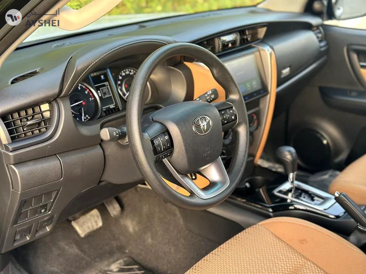 Toyota Fortuner GX2 4X4 2.7L-9-9