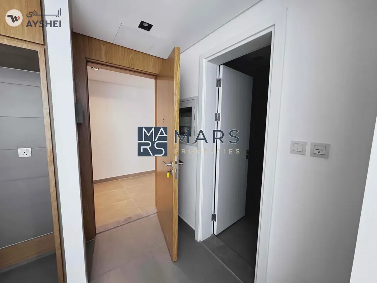 Luxurious brand new 1 bedroom apartment with all facilities available in 40k-18-18
