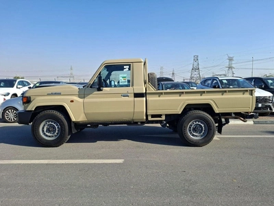 Toyota Land Cruiser Pick Up-4