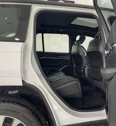 Jeep Grand Cherokee OVERLAND 3.6L V6-10