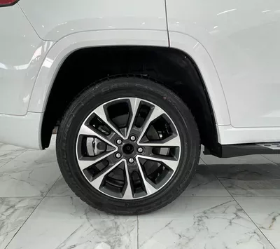 Jeep Grand Cherokee OVERLAND 3.6L V6-16