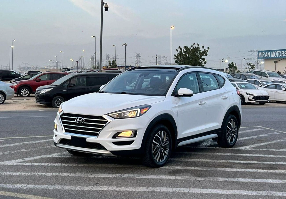 Hyundai Tucson 2019 Hyundai Tucson Full Option 2.4L V4 - AWD 4x4 - Rear Camera - Leather Seat - Panoramic Sunroof-2-0