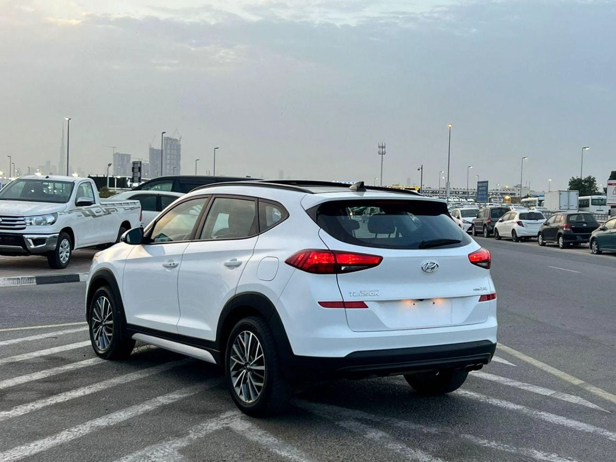 Hyundai Tucson 2019 Hyundai Tucson Full Option 2.4L V4 - AWD 4x4 - Rear Camera - Leather Seat - Panoramic Sunroof-4-0