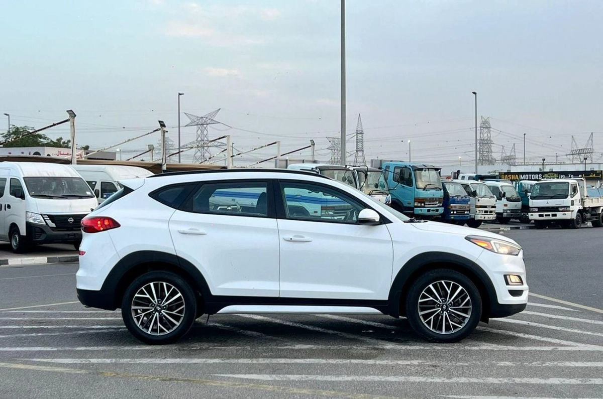 Hyundai Tucson 2019 Hyundai Tucson Full Option 2.4L V4 - AWD 4x4 - Rear Camera - Leather Seat - Panoramic Sunroof-8-0