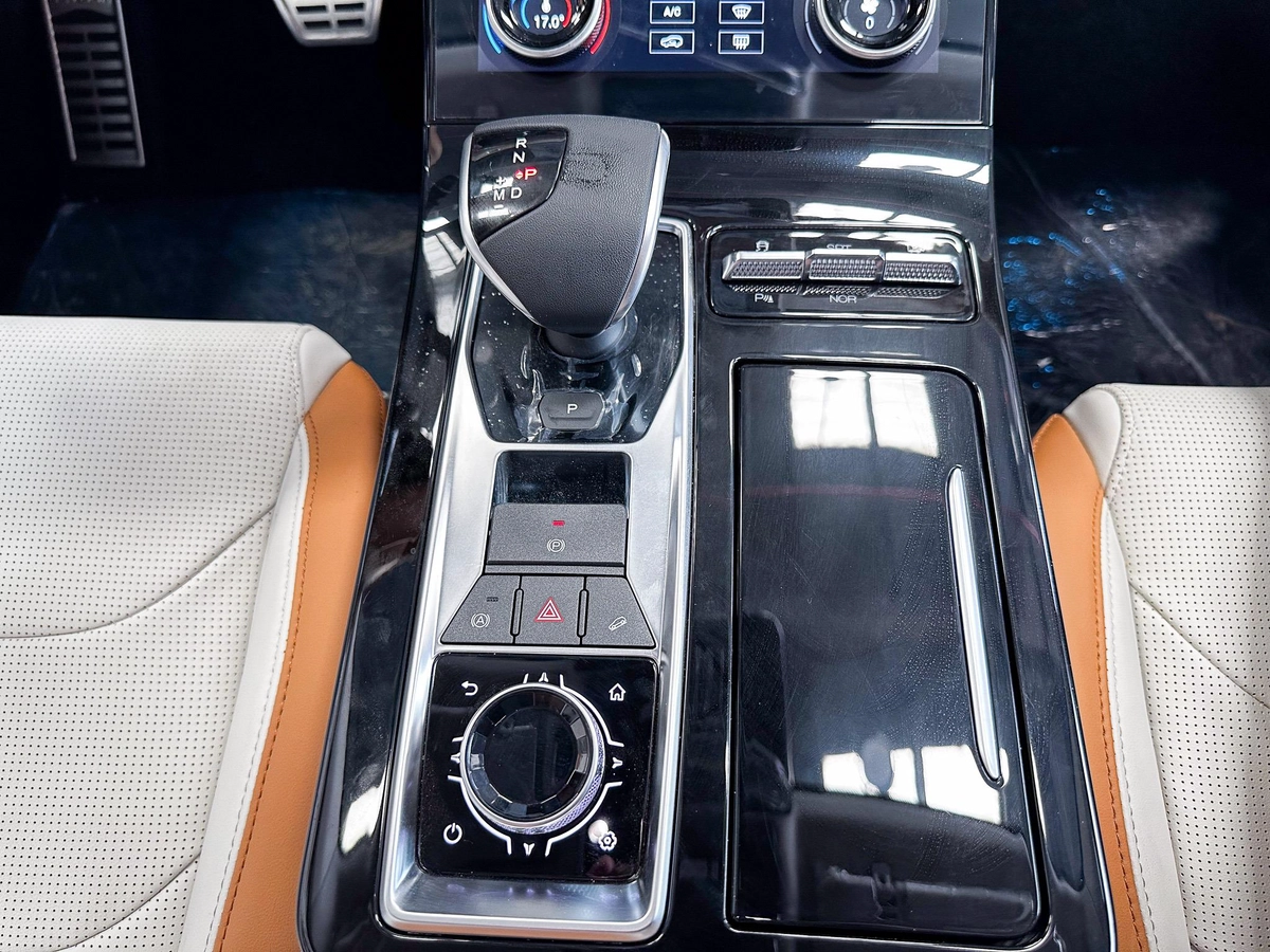 Jetour X70 Plus Luxury 2025-15-15