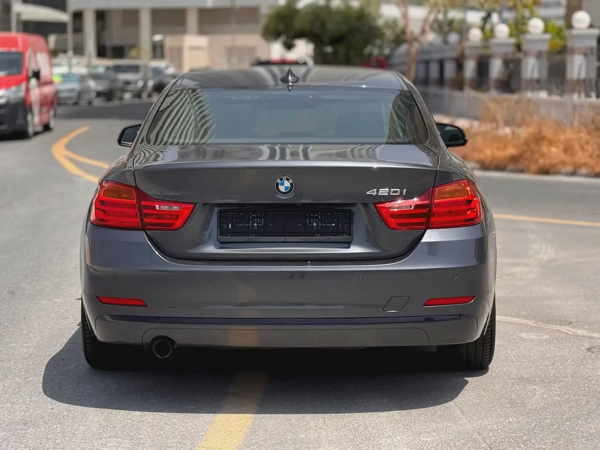 2015 BMW 4-Series 420i GCC Specs - Excellent Condition-12-12