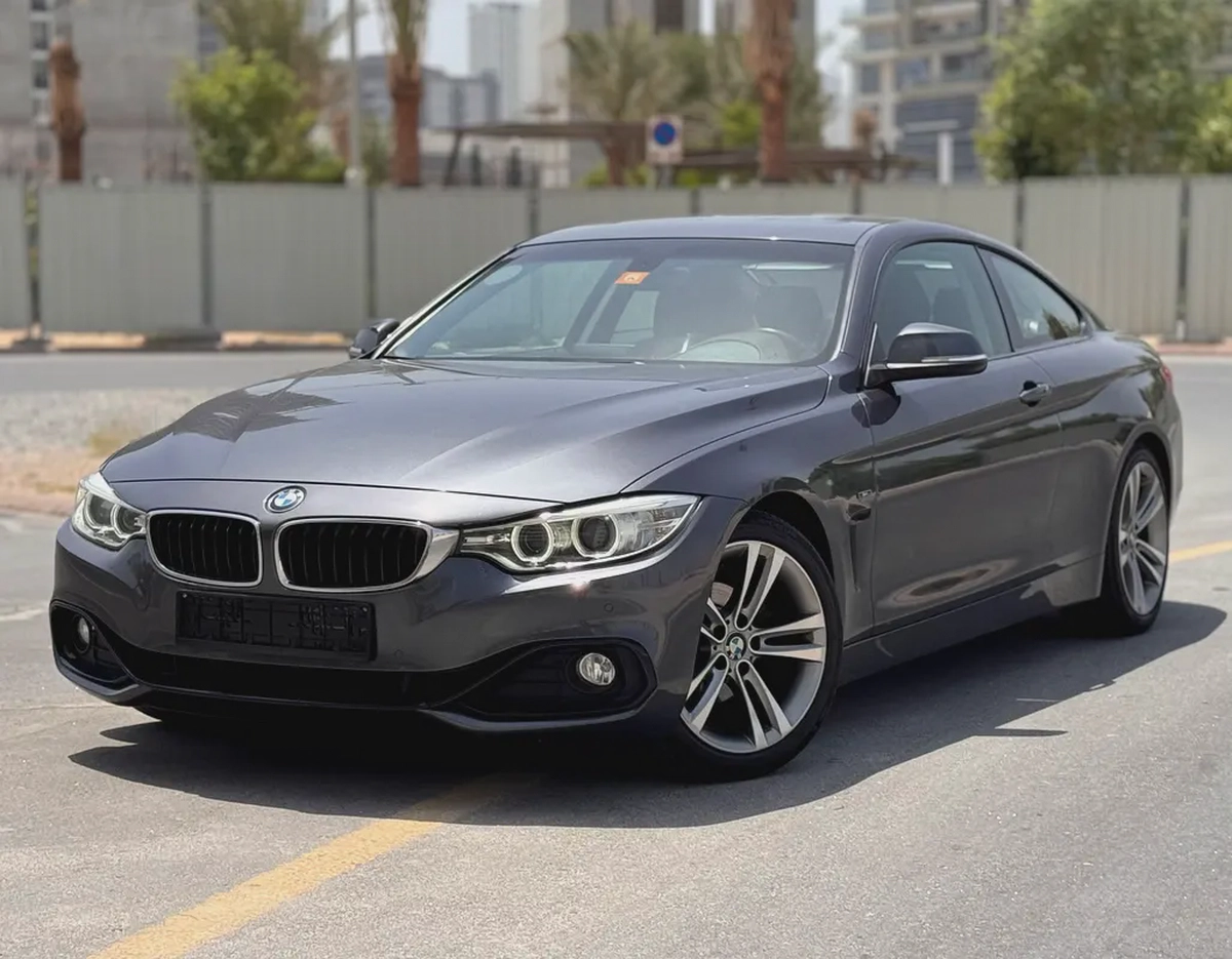2015 BMW 4-Series 420i GCC Specs - Excellent Condition