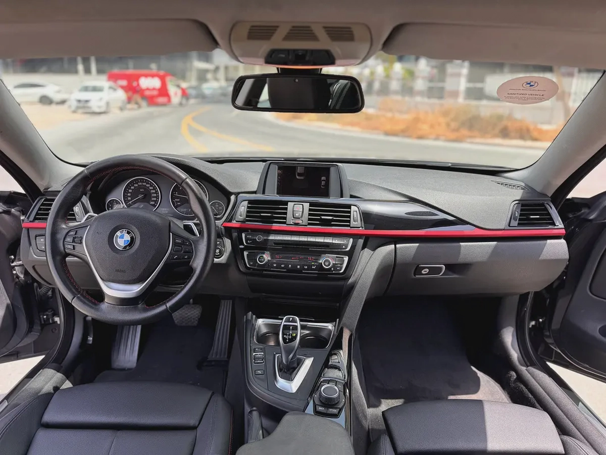 2015 BMW 4-Series 420i GCC Specs - Excellent Condition-4-4