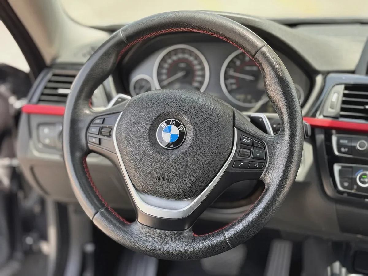 2015 BMW 4-Series 420i GCC Specs - Excellent Condition-5-5