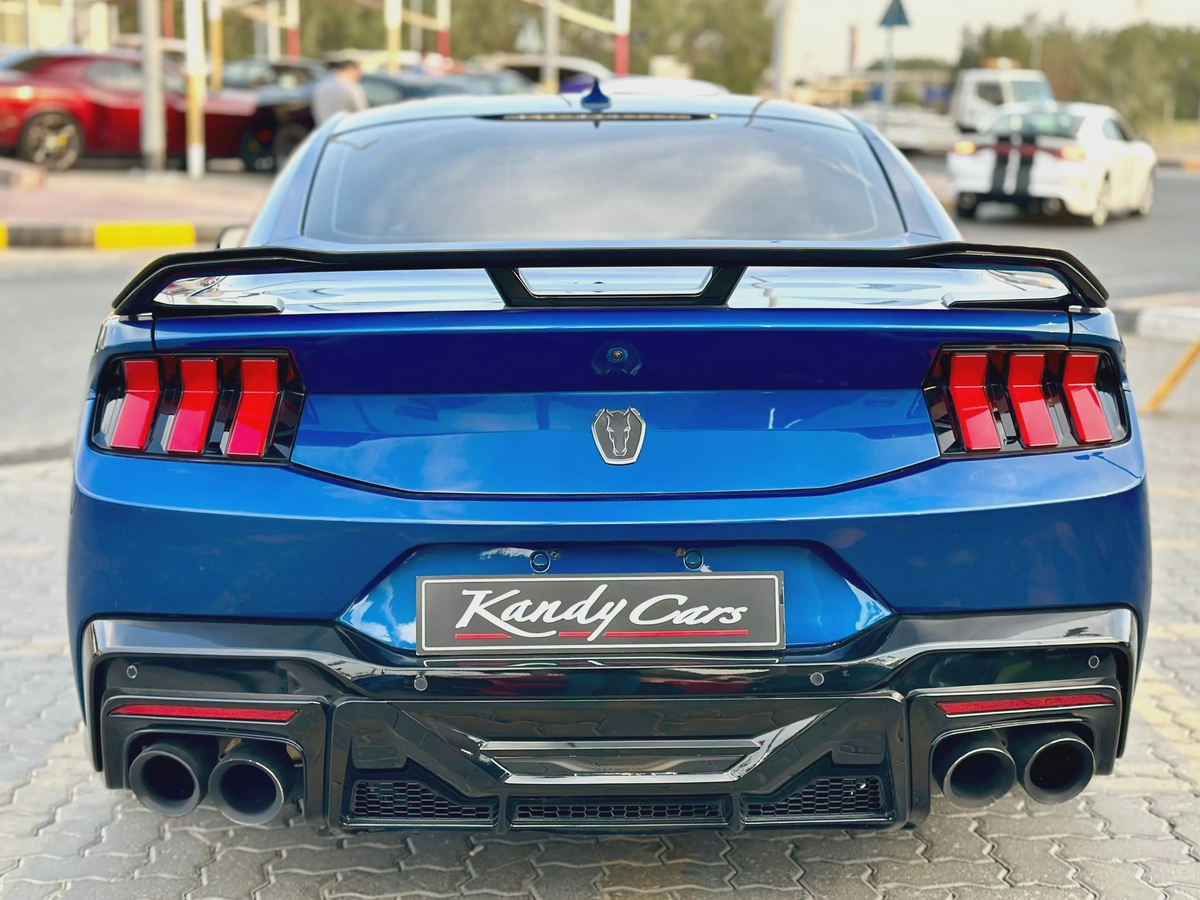 2024 Ford Mustang Dark Horse-2-2