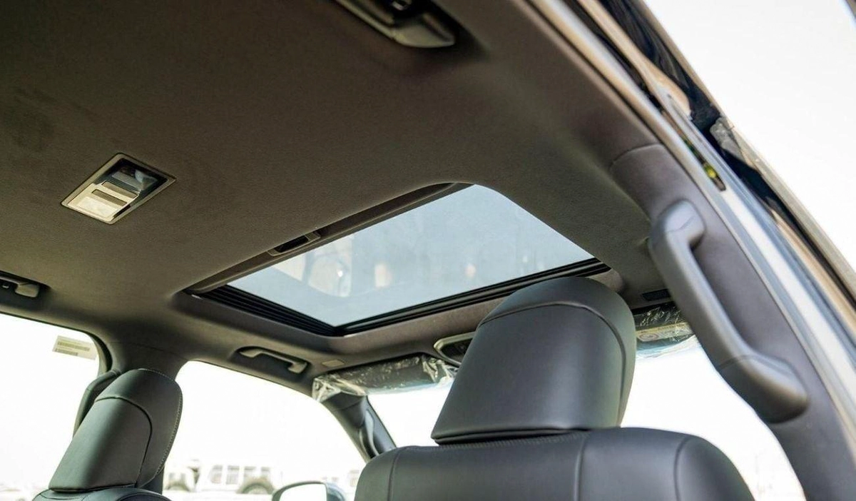 Toyota Land Cruiser VX LC300 VX 4.0P AT MY2024 – BLACK-16-0