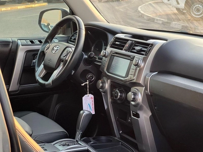 Toyota 4Runner 2015 Toyota 4Runner SR5 Premium - 4.0L V6 - Full Display Rear CAM  - Leather Seat - 72000 Mileage  --13