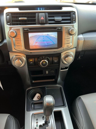 Toyota 4Runner 2015 Toyota 4Runner SR5 Premium - 4.0L V6 - Full Display Rear CAM  - Leather Seat - 72000 Mileage  --18