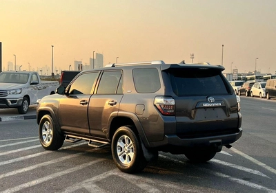 Toyota 4Runner 2015 Toyota 4Runner SR5 Premium - 4.0L V6 - Full Display Rear CAM  - Leather Seat - 72000 Mileage  --4