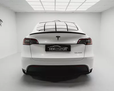 2024 Tesla Model Y Performance | GCC Specs | Like New-4