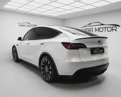 2024 Tesla Model Y Performance | GCC Specs | Like New-5