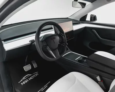 2024 Tesla Model Y Performance | GCC Specs | Like New-6