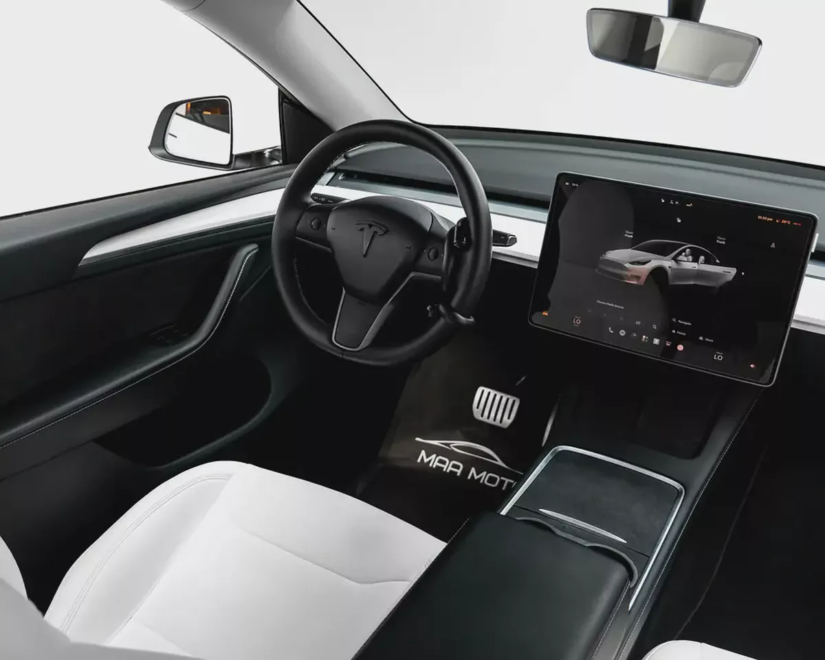 2024 Tesla Model Y Performance | GCC Specs | Like New-10-10