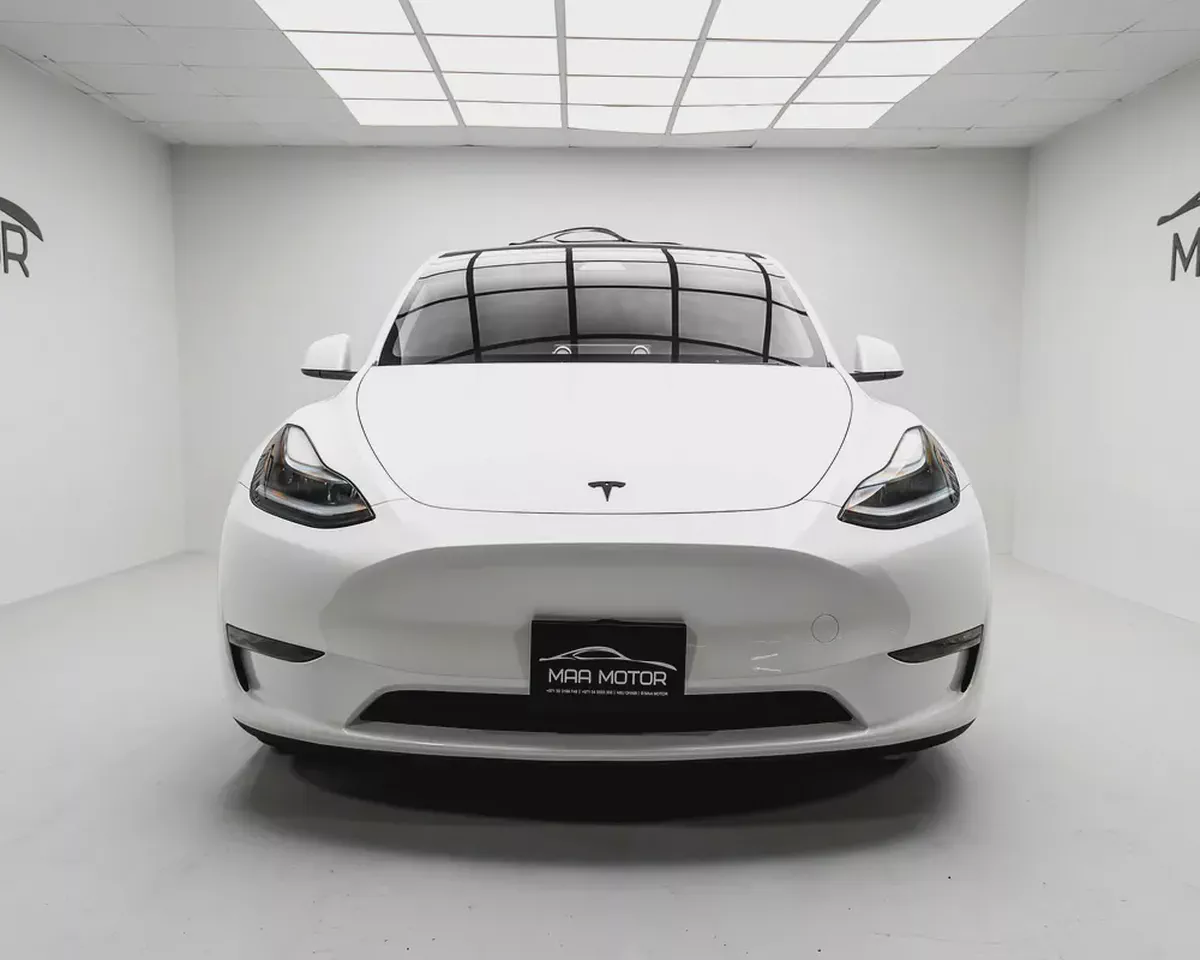 2024 Tesla Model Y Performance | GCC Specs | Like New-1-1