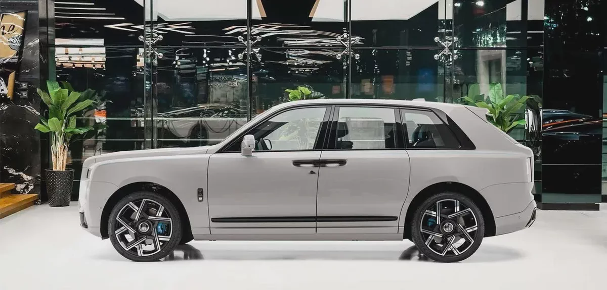 Rolls-Royce Cullinan-1-1
